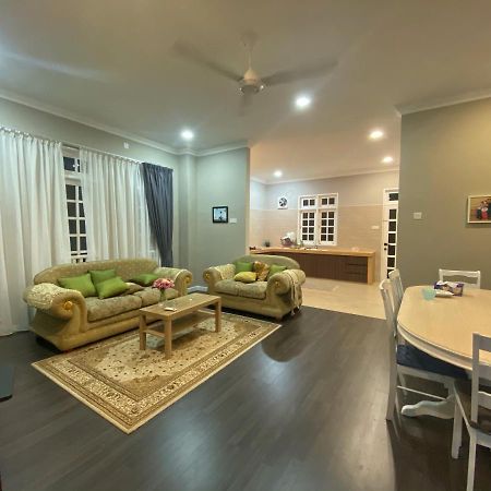 Shafickza Guesthouse Kuala Terengganu Esterno foto