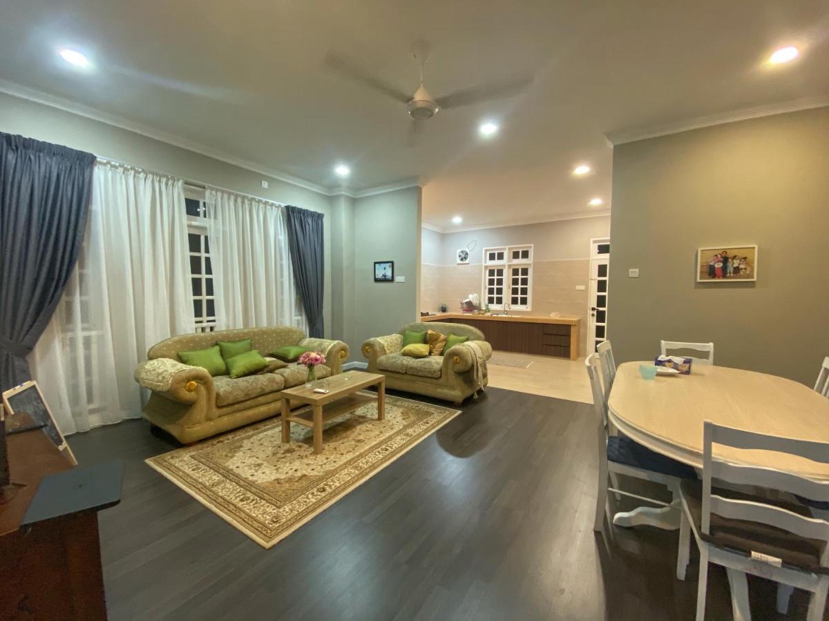 Shafickza Guesthouse Kuala Terengganu Esterno foto